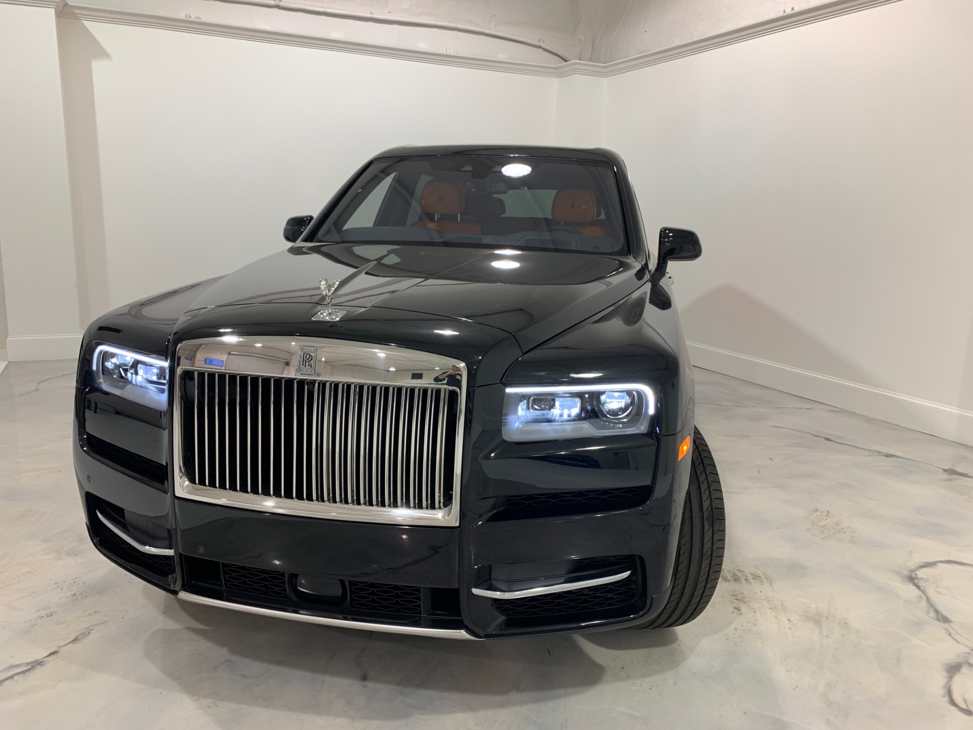 Bulletproof Rolls Royce Cullinan Mansory