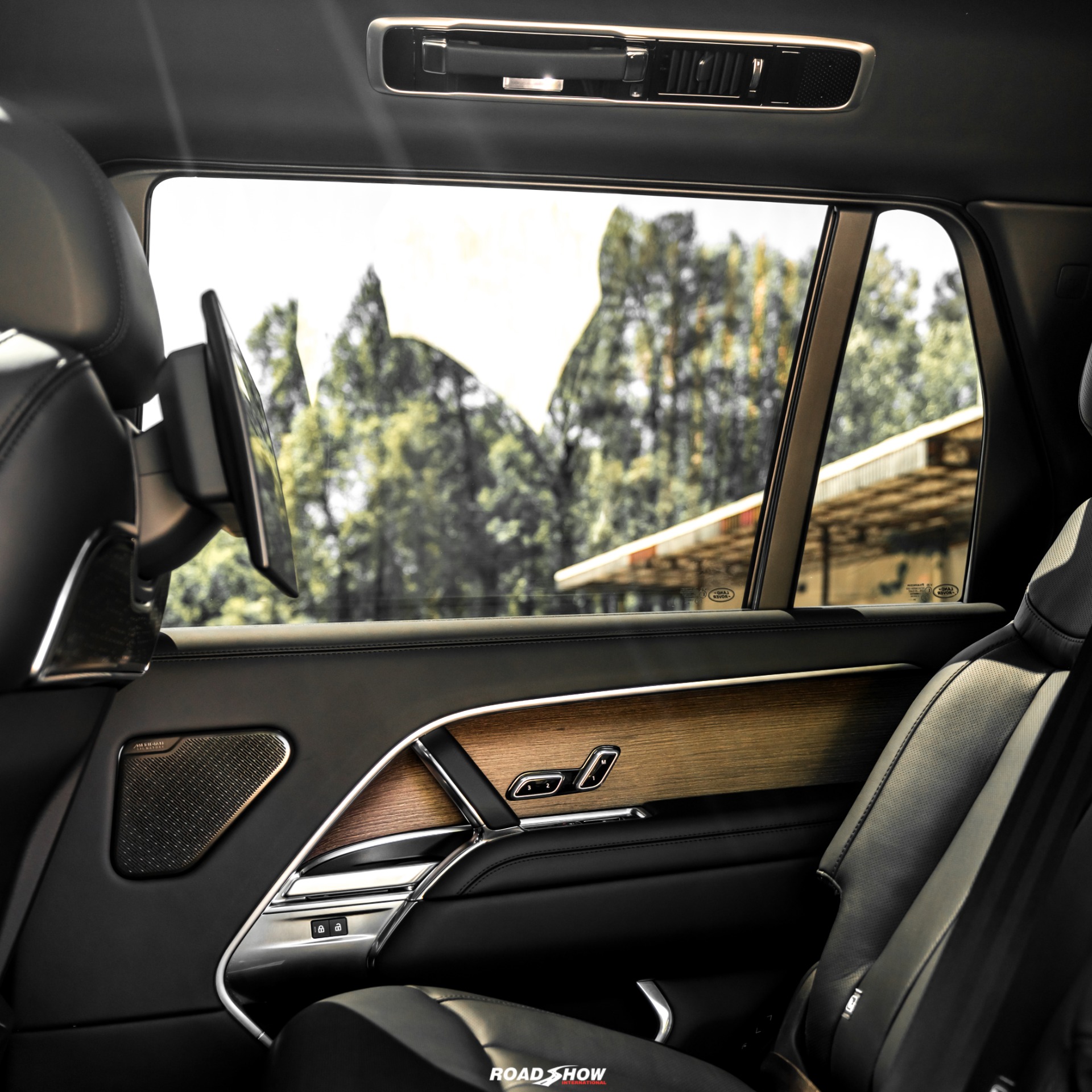 2025 Land Rover Range Rover Autobiography - Photo 34